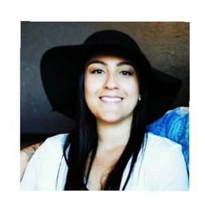 Meet your Posher, Maria